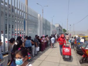 Hospital de Ate colapsa en atención de pacientes 26 HOSPITAL DE ATE