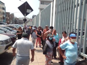 Hospital de Ate colapsa en atención de pacientes 27 HOSPITAL DE EMERGENCIA LIMA ESTE