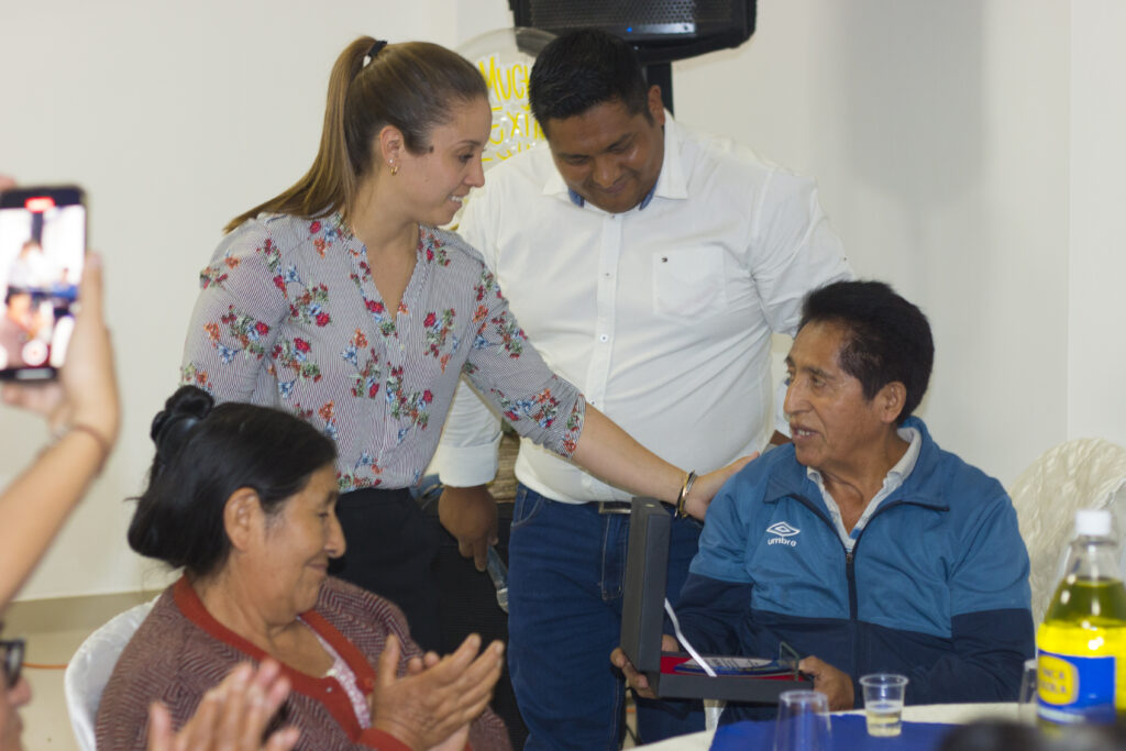 Ate: regidora Majo Marcet inaugura local comunal en Asociación UPIS en Santa Clara 39 majo marcet yarrow regidora lima ate